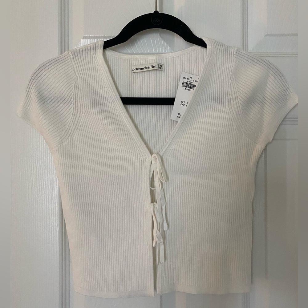 Abercrombie white short sleeve cardigan top - size XSMALL